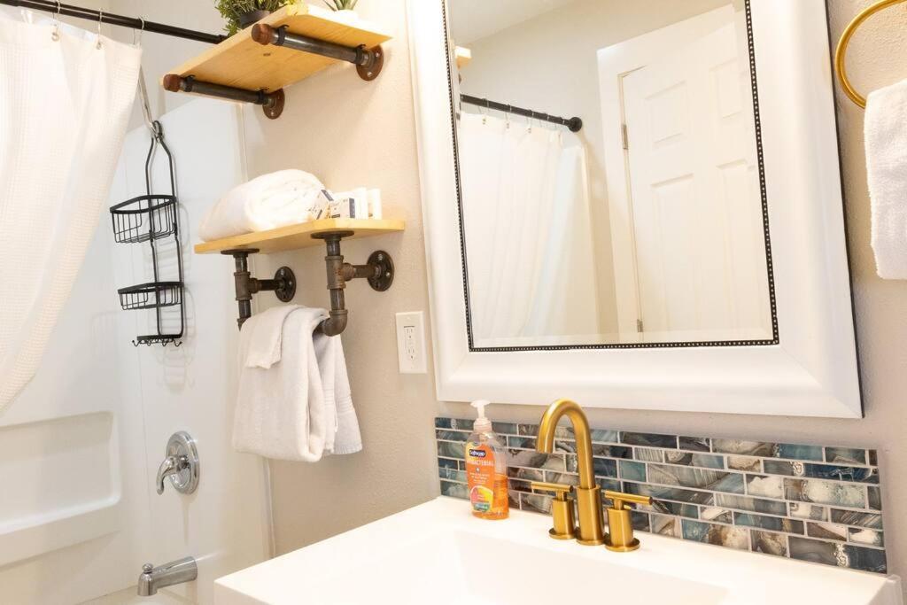 Waddle On Inn- Hot Tub, Pet Friendly, Fully Fenced, 5 Blocks To Beach! Ocean Park Exterior foto